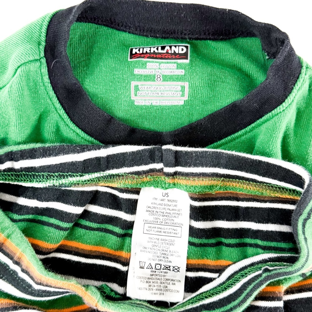 Boys Kirkland Signature Pajama Set Size 8 Green Sports Print Cotton PJs - Picture 3 of 7